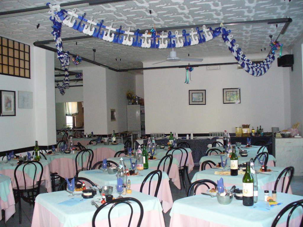 רימיני Hotel Penny מראה חיצוני תמונה