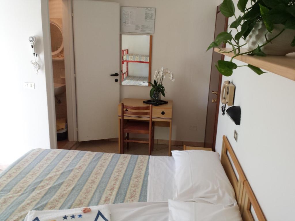 רימיני Hotel Penny מראה חיצוני תמונה