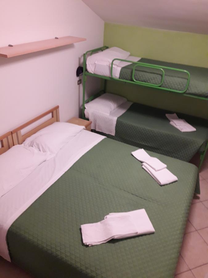 רימיני Hotel Penny מראה חיצוני תמונה